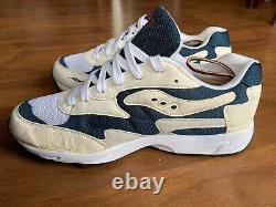 Vintage Saucony XT-500 Running Lifestyle Shoes Mens Size 11.5 Navy Blue Crème